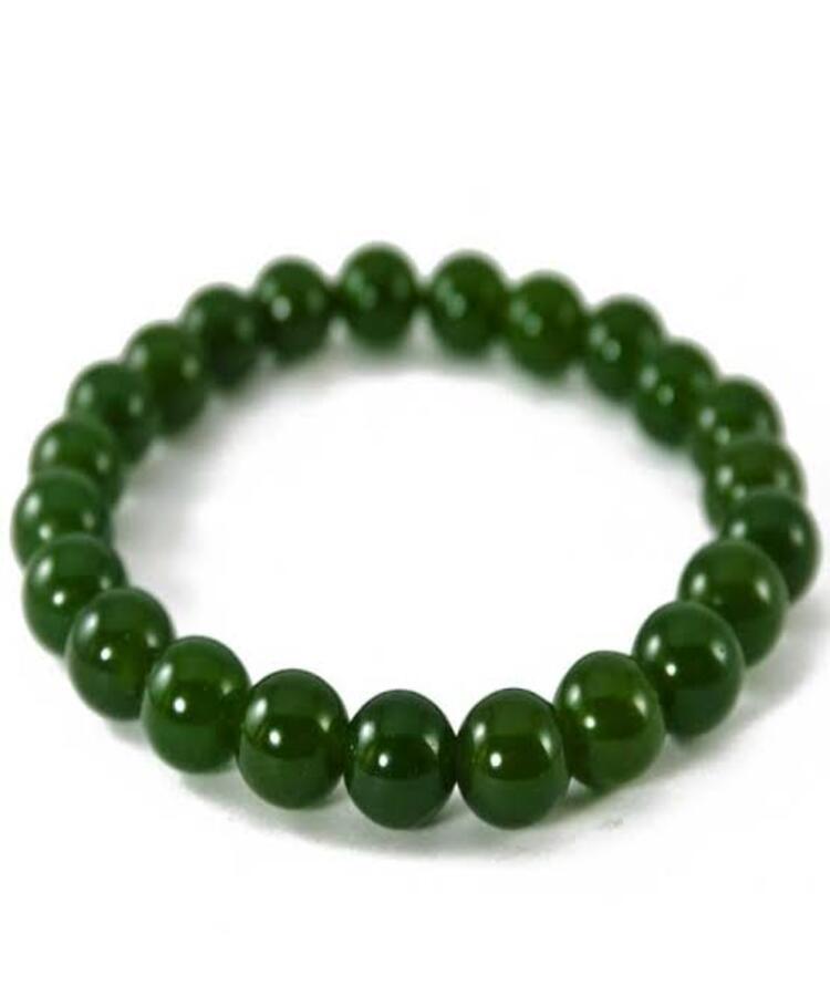 Manufacturer, Exporter, Importer, Supplier, Wholesaler, Retailer, Trader of Green Aventurine Bracelet in New Delhi, Delhi, India.